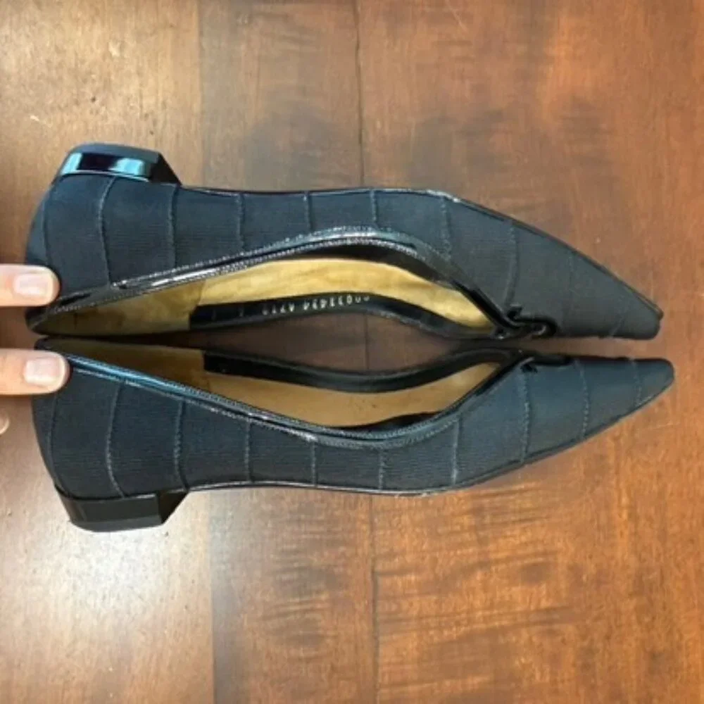 Salvatore Ferragamo Vara Black Patent Leather Flats Bow Logo Size 6.5 - Picture 6 of 7